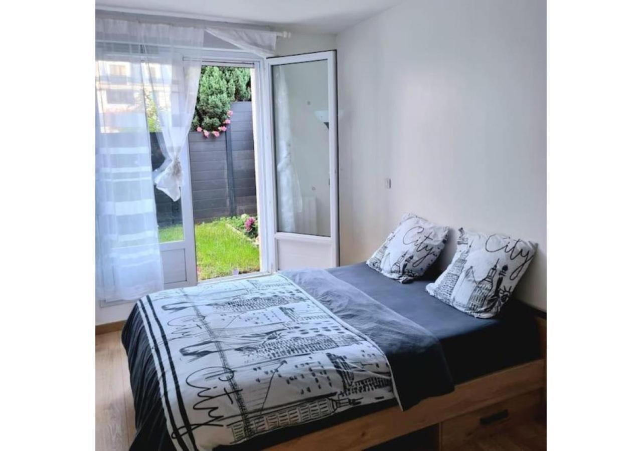 Superbe Appartement Avec Jardin Proche Versailles Saint-Cyr-lʼÉcole Εξωτερικό φωτογραφία